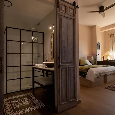 Casa Emiliana The Town-house Spain Guest house *