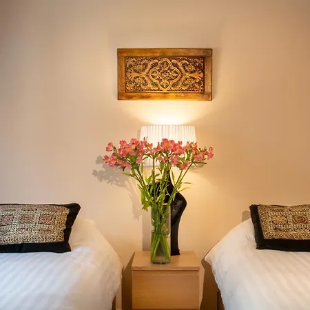 Casa Emiliana The Town-house Spain Guest house